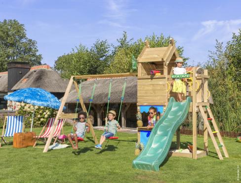 Jungle Resort | Speelhuisje met dubbele schommel